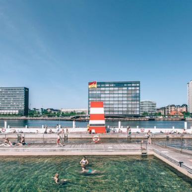 Swim in the harbour in the middle of Copenhagen