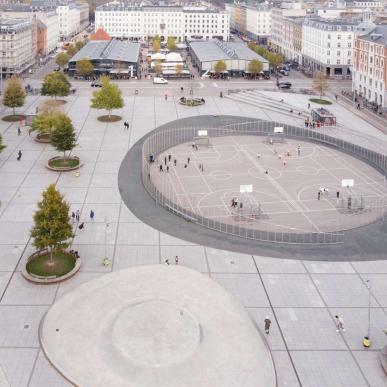 Israels Plads og Torvehallerne i København.